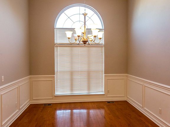 5th image of 8058 Squirrel Wood Ct #174