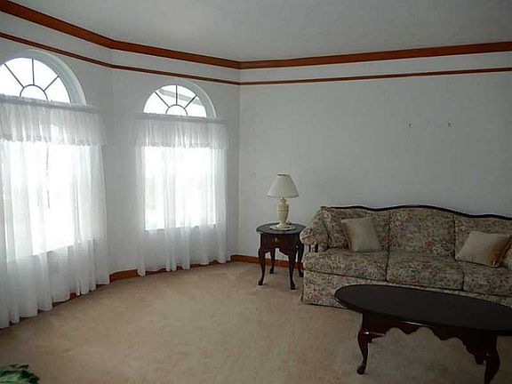 4th image of 60 Timber Trail Dr