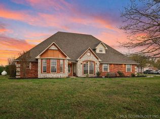 3460 N 3735th Rd, Holdenville, OK 74848