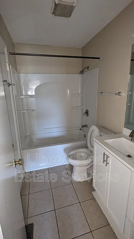 Woodwind South Condos — Photo 4