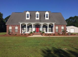 53 Lott Ln, Seminary, MS 39479