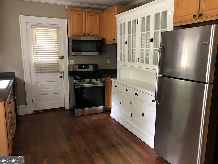 1098 Los Angeles Ave NE #UPPER — Photo 3