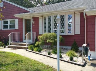 310 Midstreams Rd, Brick, NJ 08724