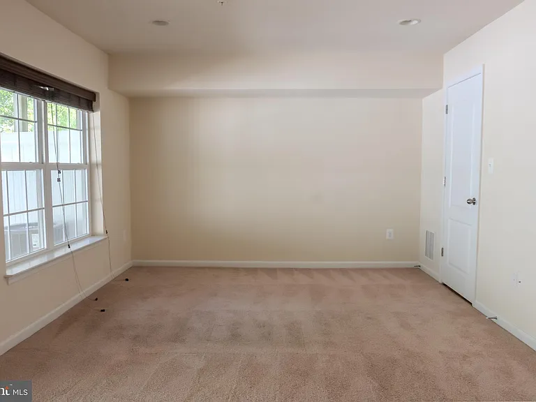 726 Millhouse Dr — Photo 12