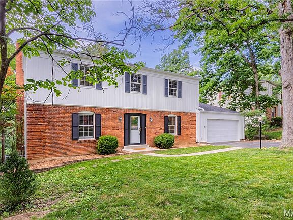 3rd image of 1481 Royal Springs Dr