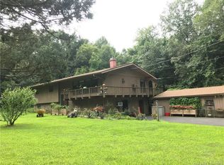 11 Falls Rd, Roxbury, CT 06783