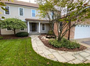 17454 W Westwind Dr, Gurnee, IL 60031