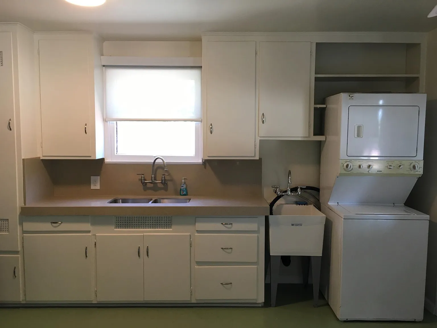 2 bed, 800 sqft, $2,500 — Photo 4