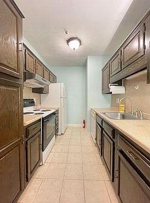 1st image of 123 Elm St APT A-6