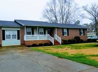 210 Spring Lake Rd, Gaffney, SC 29340