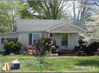 39 Marston Rd, Leoma, TN 38468