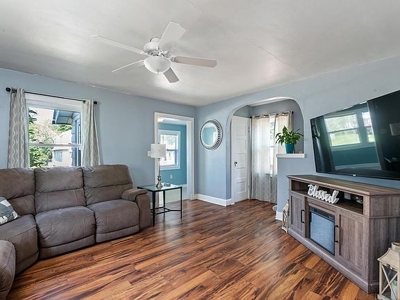 3rd image of 2152 6th Street Ct