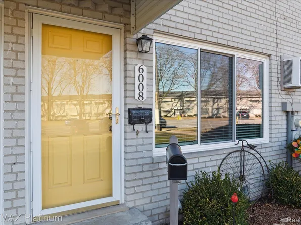 6008 Alan Dr #29, Brighton, MI 48116