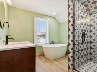 1563 Arcade St, Saint Paul, MN 55106