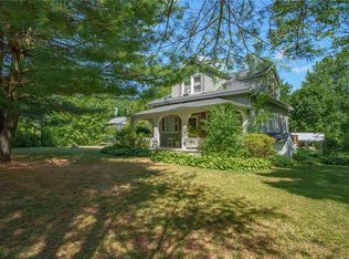 37 Huckleberry Tpke, Wallkill, NY 12589