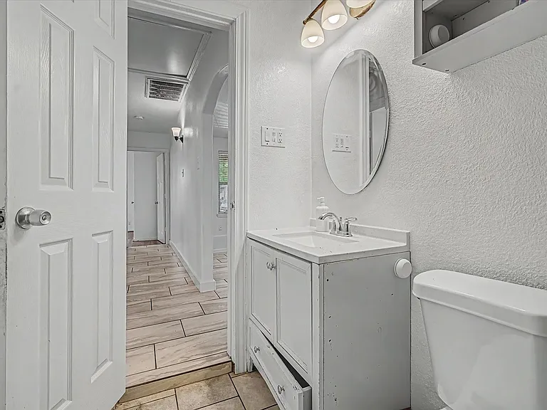 8159 Glenhollow Dr — Photo 22
