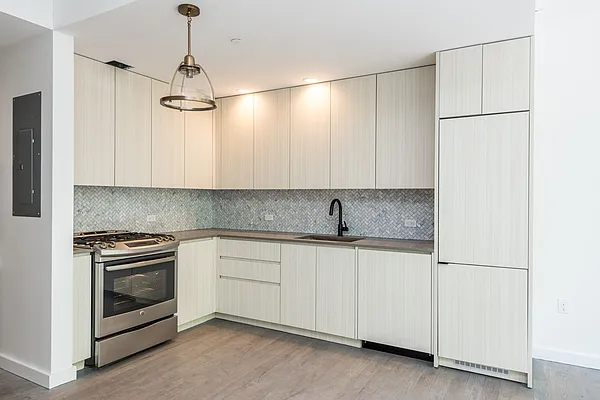 Rented by Nooklyn NYC LLC | media 80