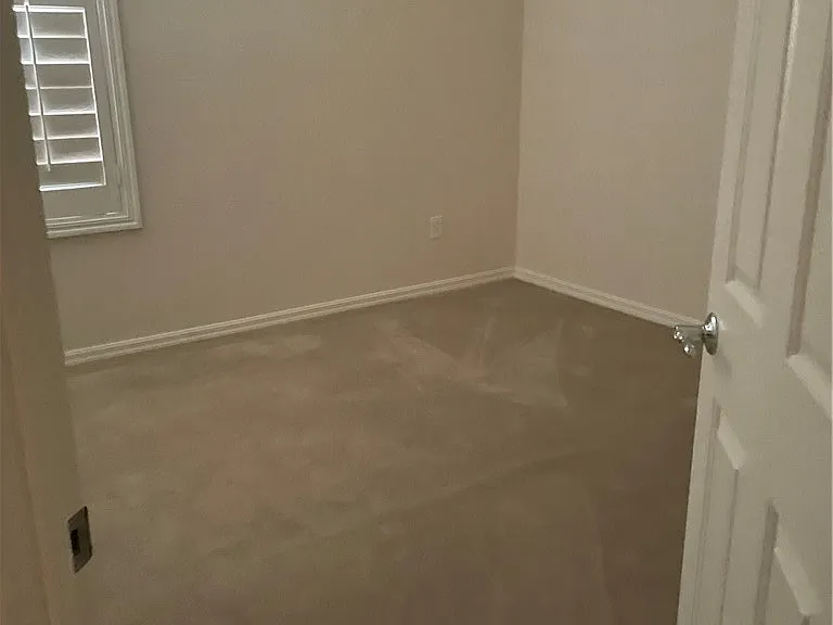 2356 Orangeburg Pl — Photo 26