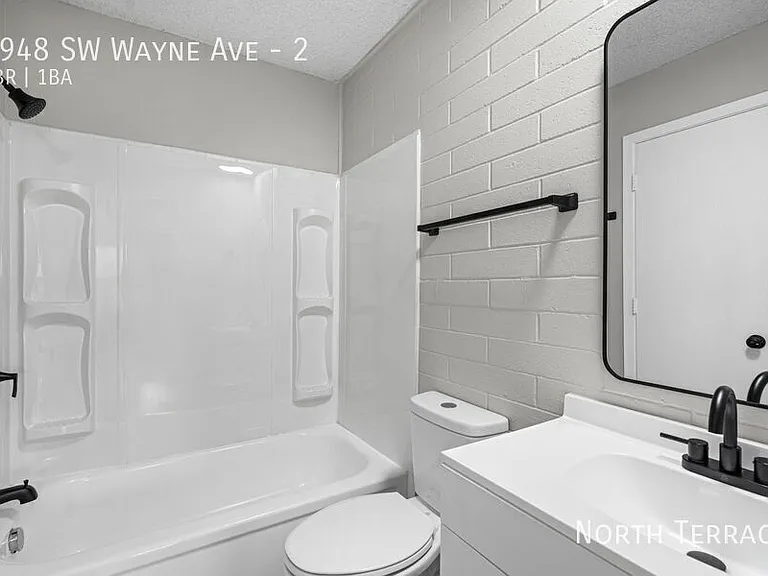 Hillstone Apartments — Photo 15