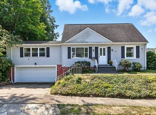 2216 Eastlawn Ave, Akron, OH 44305