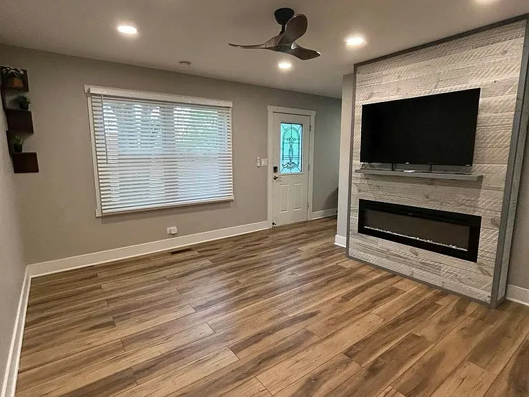 1425 Brentwood Dr — Photo 17