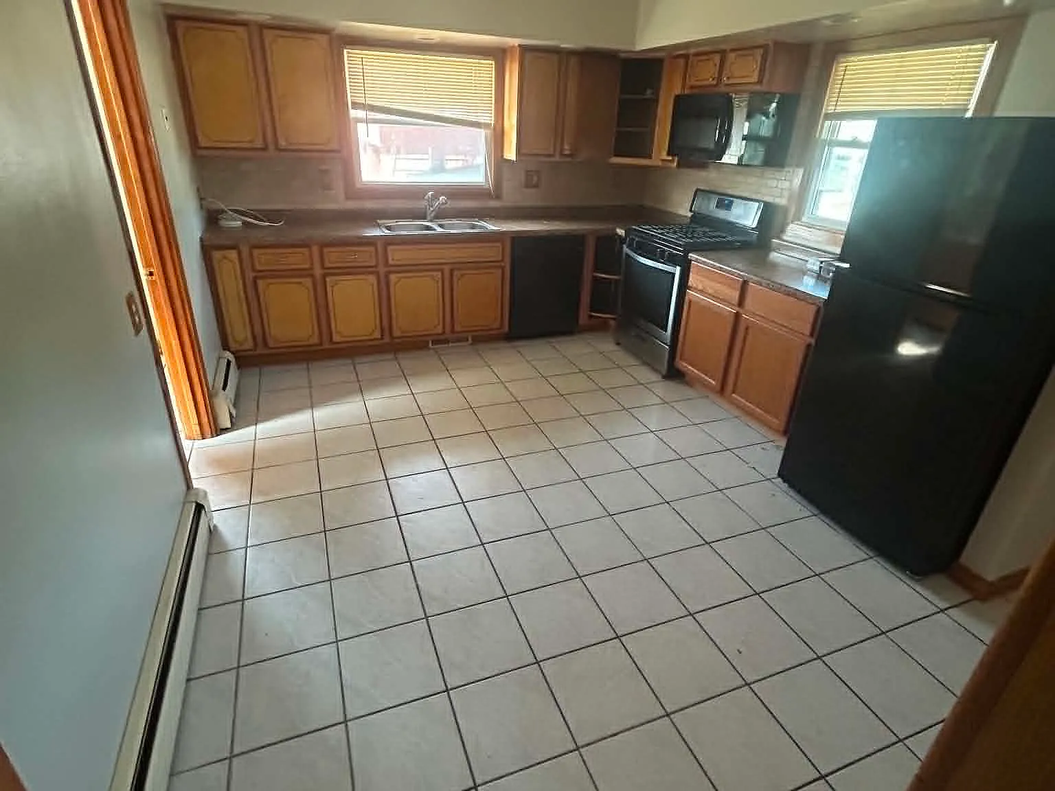2 bed, $1,350 — Photo 2