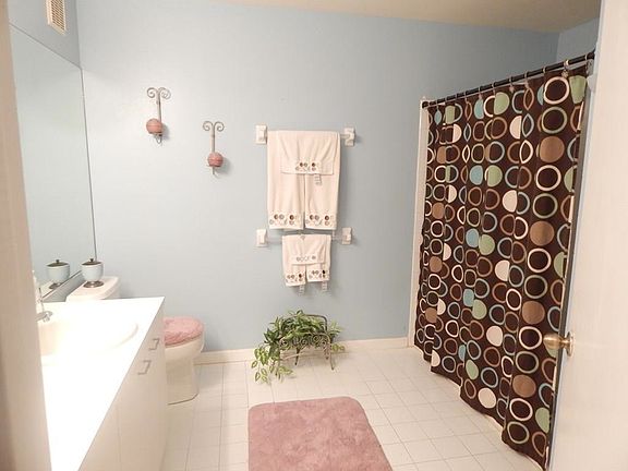 2nd image of 9821 NW 56th Pl #4