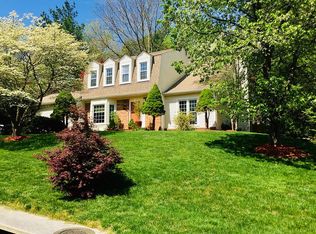 1708 Abbey Oak Dr, Vienna, VA 22182