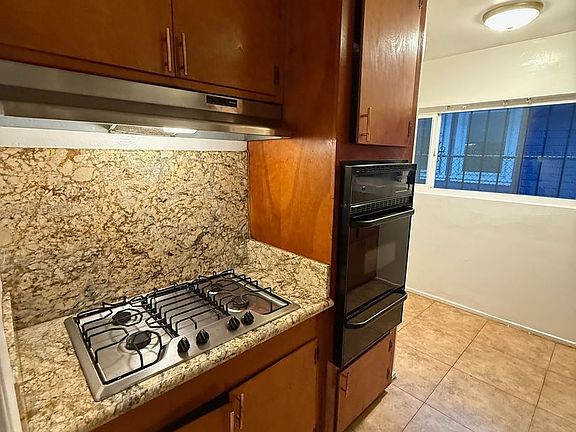 4th image of 1318 W 90th St APT B