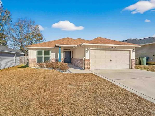 10622 Senegal Dr, Pensacola, FL 32534