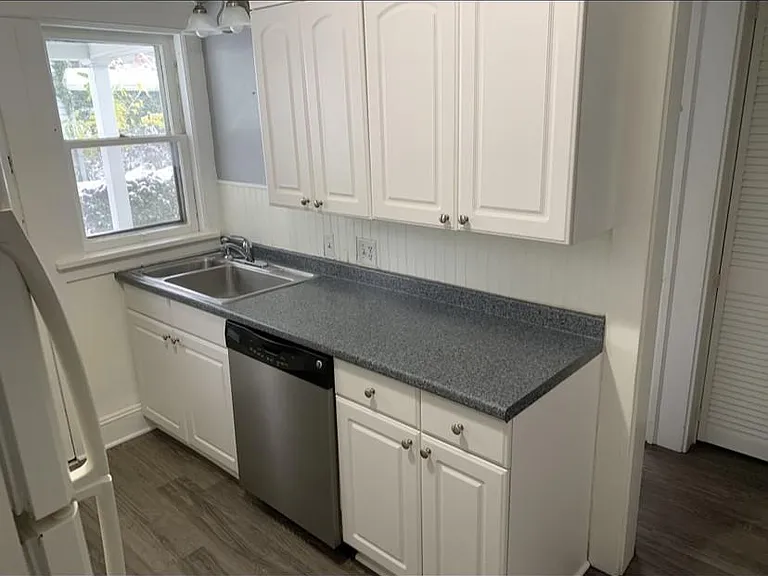 117 E Friendship St — Photo 12