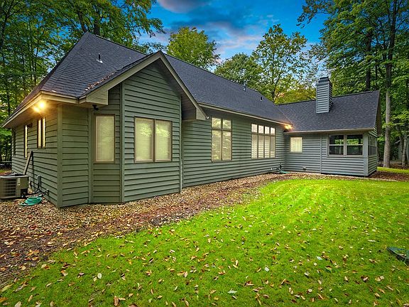 5th image of 10046 Orchard Dr