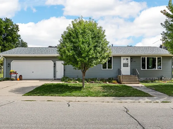 101 N Division St, Anamosa, IA 52205