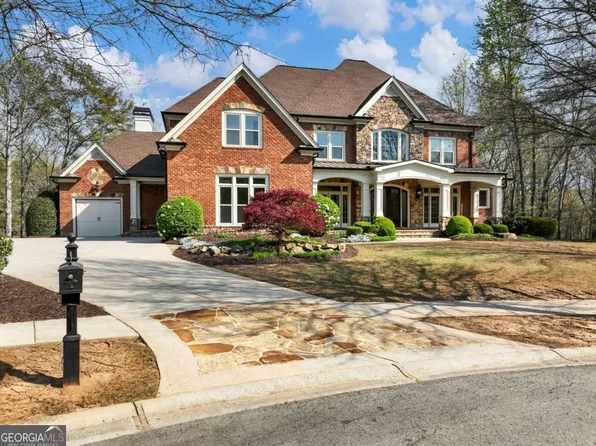2279 Weeping Oak Dr, Braselton, GA 30517