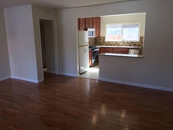 2nd image of 487 Richlee Dr