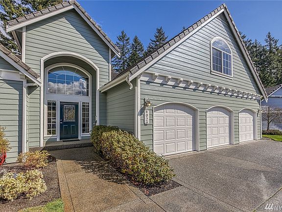 2nd image of 4020 Campus Green Dr NE