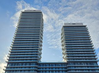 15 Skyridge Dr #502, Brampton, ON L6P 4N9