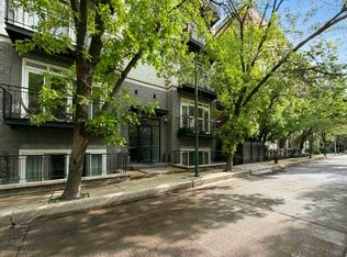 2352 W Bloomingdale Ave APT 3W, Chicago, IL 60647