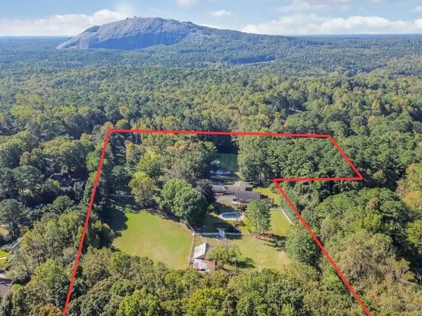 5888 Old Stone Mountain Rd, Stone Mountain, GA 30087