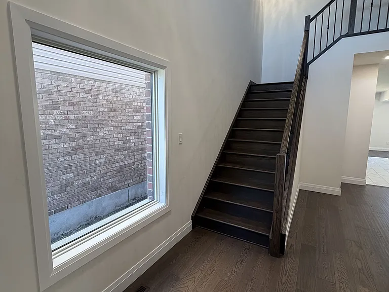 2910 Biddulph St #UPPER — Photo 2