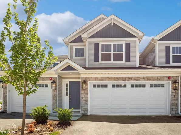 339 Masters Dr, Addison, IL 60101