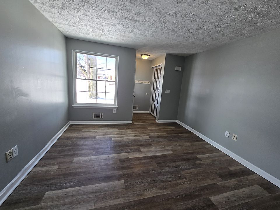 1st image of 148 Parkwood Ln