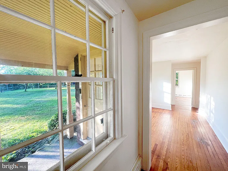 51 Elfman Dr — Photo 13