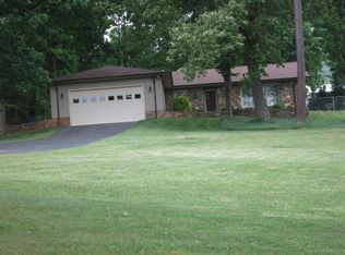 1853 W Ruritan Rd, Roanoke, VA 24012