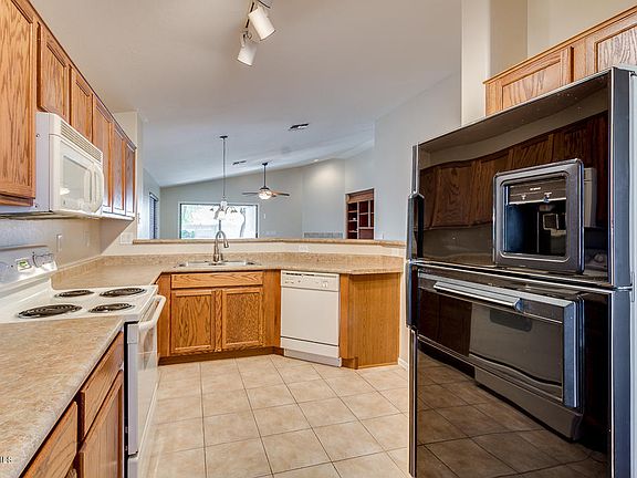 3rd image of 3362 S 98th Dr