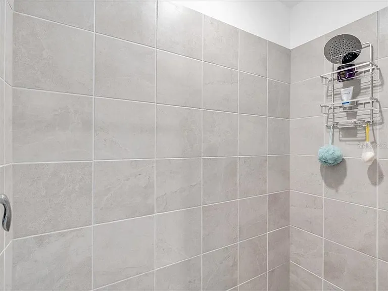 14214 Heritage Landing Blvd #817 — Photo 30
