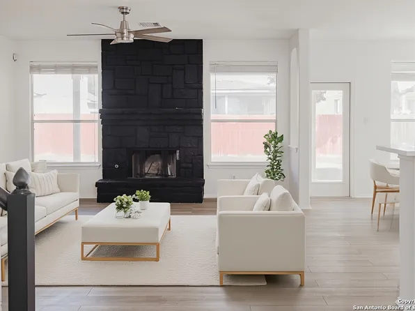 8347 Piney Wood, San Antonio, TX 78255