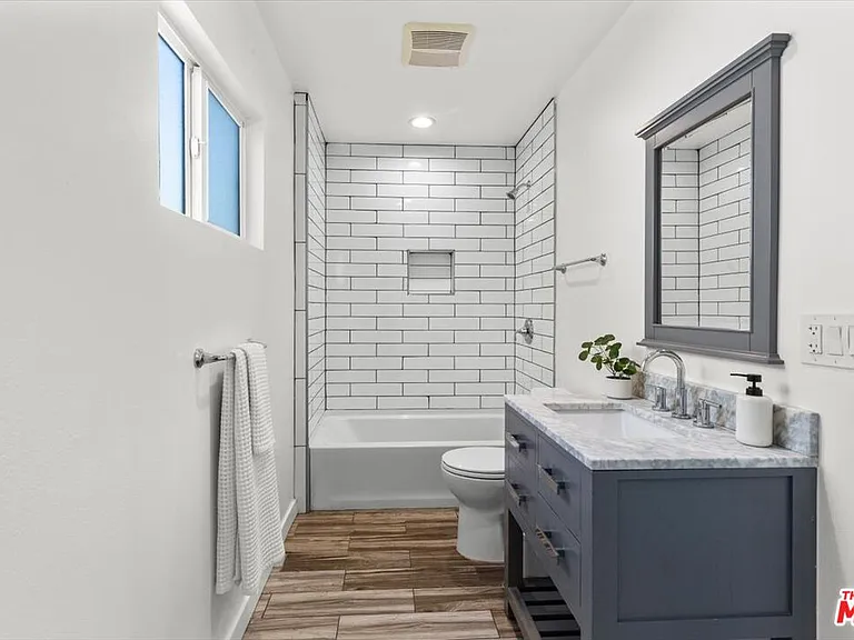 5152 Hartwick St — Photo 23