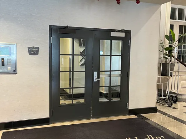 525 W Lafayette Blvd 30-apt 16C, Detroit, MI 48226