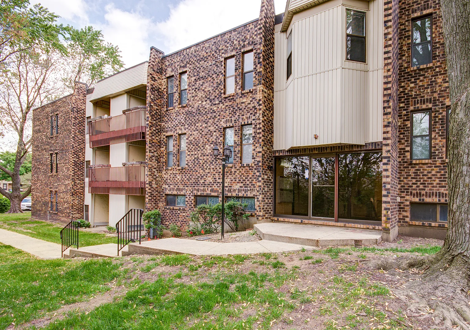 2 bed, 937 sqft, $1,850 — Photo 2